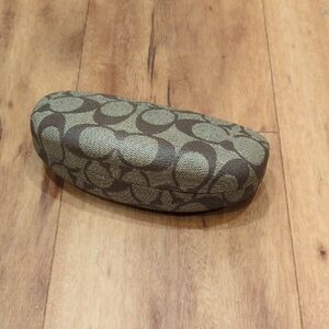 LOW START 🚨 Coach  EUC Signature Eyeglass Classic Brown Monogram Case